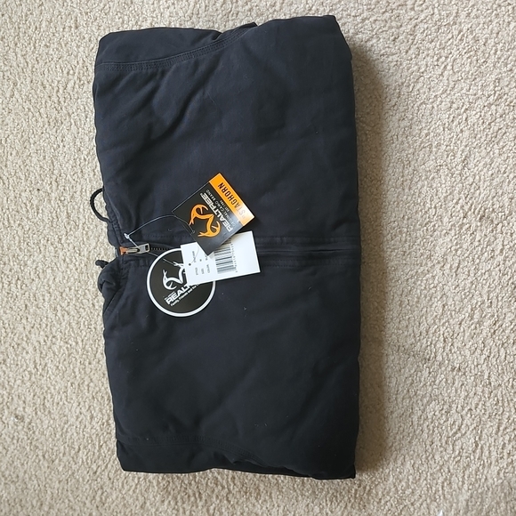 Staghorn Men's Realtree Quilted Lined Canvas Hooded Jacket - Picture 3 of 3